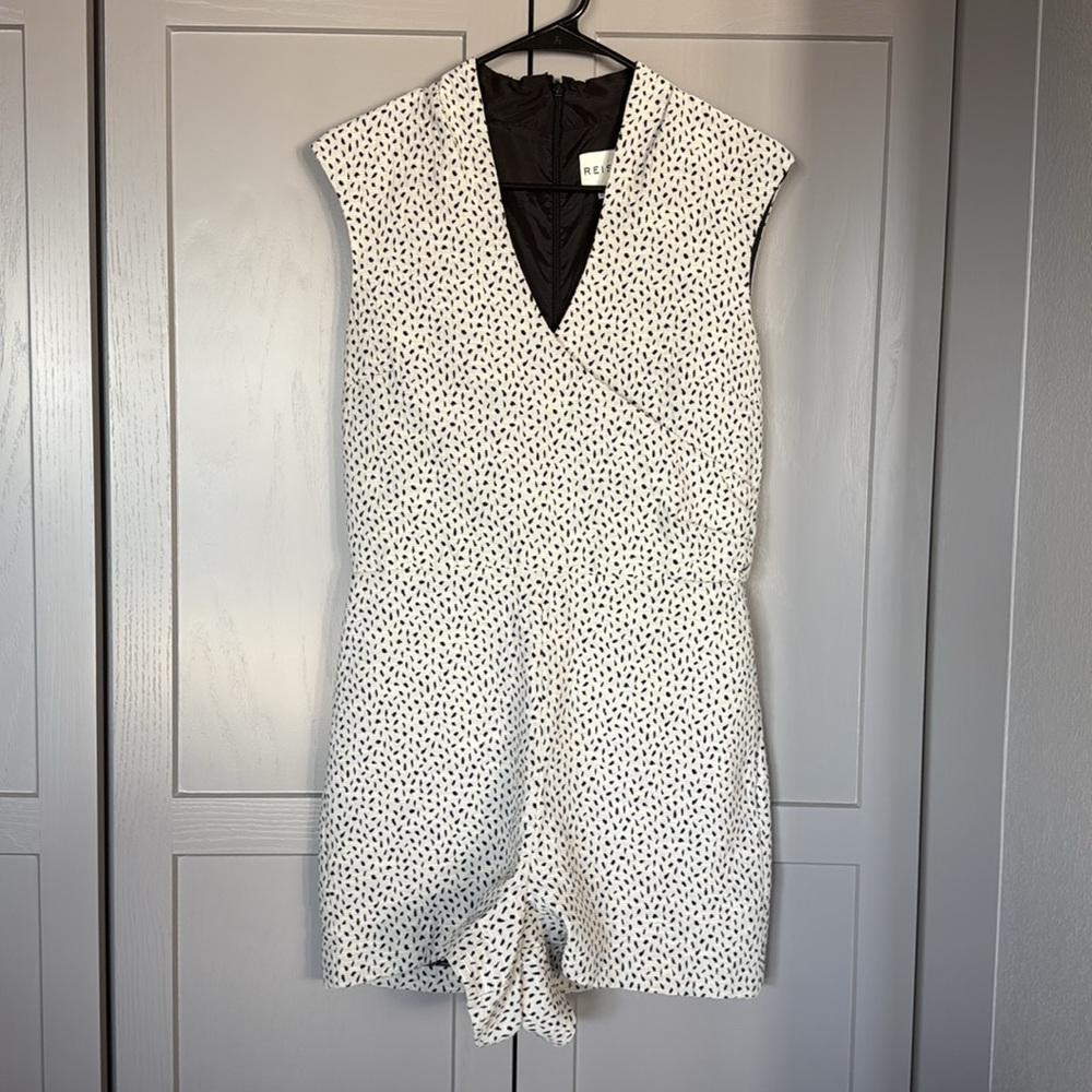 REISS Jeanette jacquard romper - Picture 2 of 8
